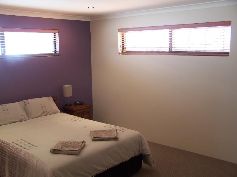 105 Westview Parade, Wannanup WA 6210