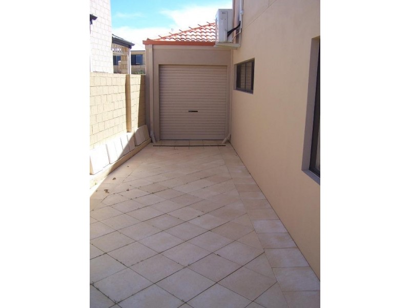 105 Westview Parade, Wannanup WA 6210