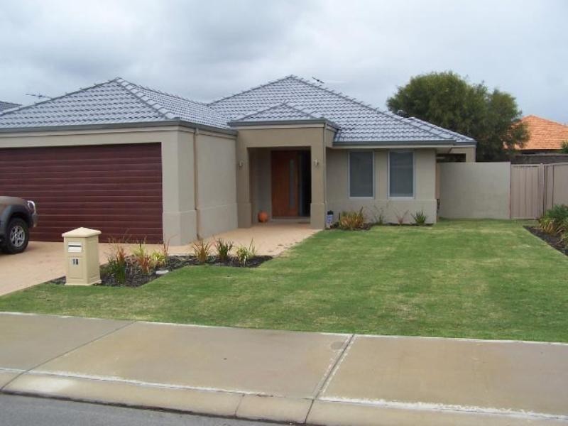 16 Wuraling Pass, PORT BOUVARD, Wannanup WA 6210