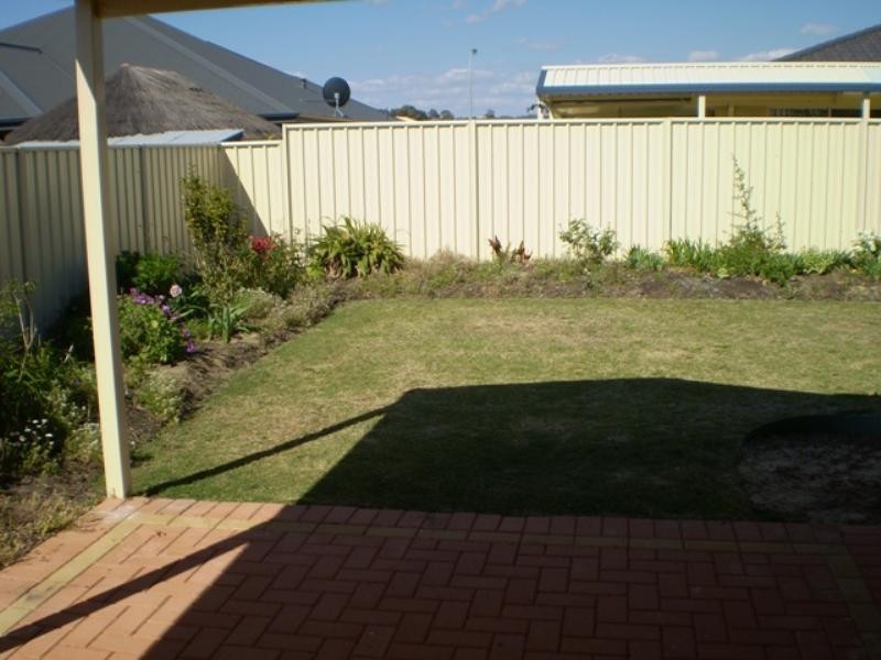 10 Dalwalinu Terrace, Wannanup WA 6210