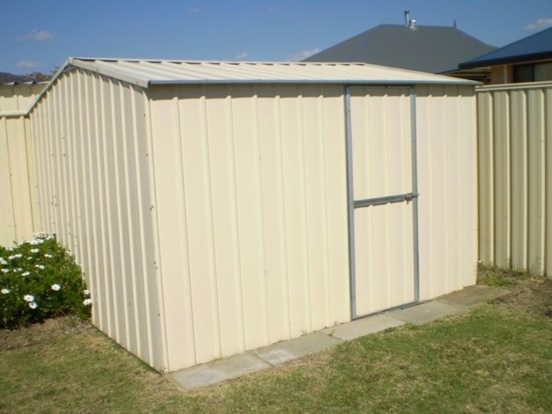 10 Dalwalinu Terrace, Wannanup WA 6210