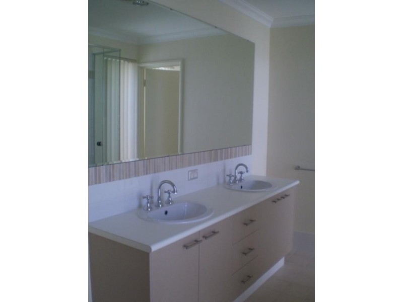 9 Agonis Way, Wannanup WA 6210