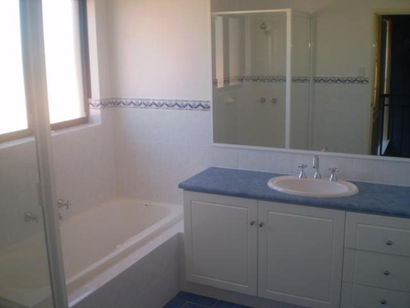 20 Westview Parade, Wannanup WA 6210