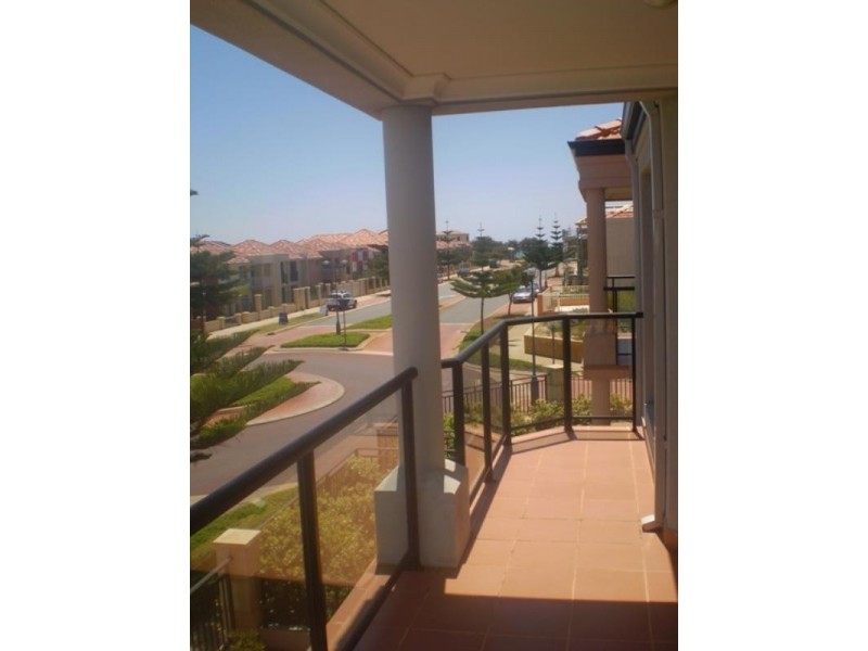 20 Westview Parade, Wannanup WA 6210