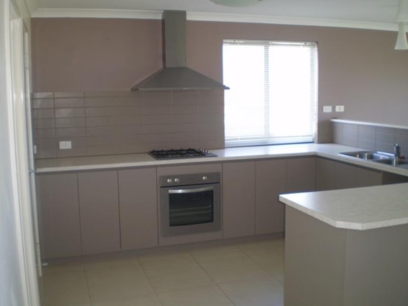 125 Westview Parade, Wannanup WA 6210