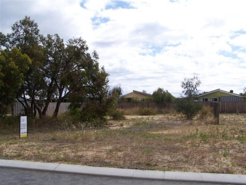 16 Len Howard Drive, Erskine WA 6210