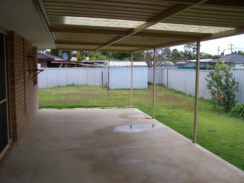 16 Len Howard Drive, Erskine WA 6210