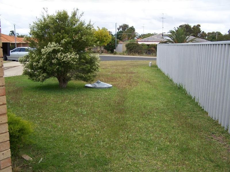 16 Len Howard Drive, Erskine WA 6210