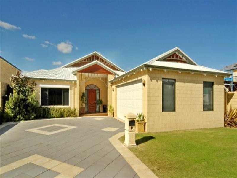 103 Westview Parade, Wannanup WA 6210