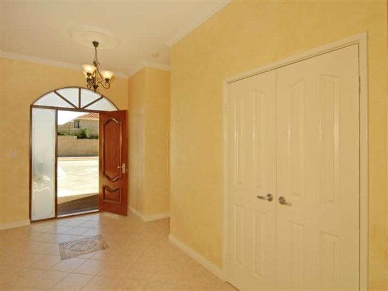 103 Westview Parade, Wannanup WA 6210