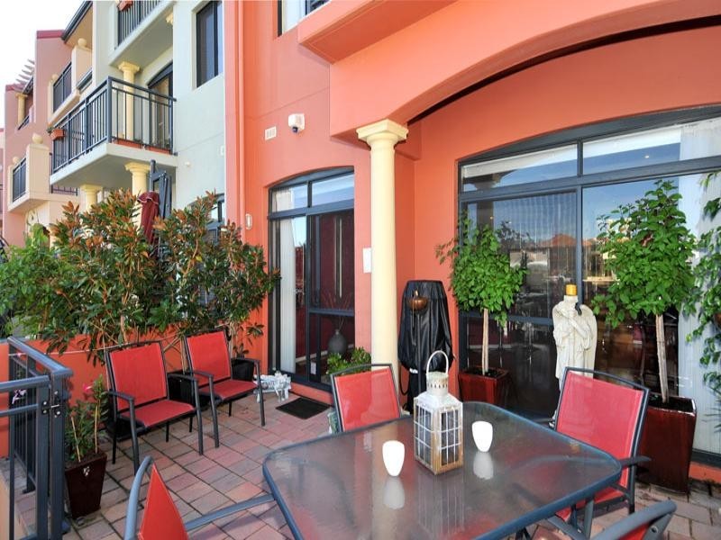 18/7 Village Mews, PORT BOUVARD, Wannanup WA 6210