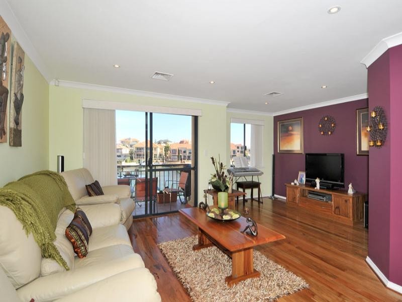 18/7 Village Mews, PORT BOUVARD, Wannanup WA 6210