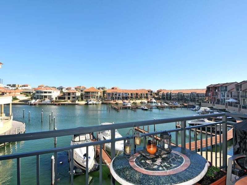 18/7 Village Mews, PORT BOUVARD, Wannanup WA 6210