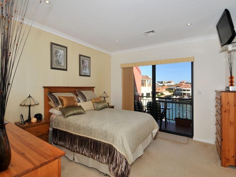 18/7 Village Mews, PORT BOUVARD, Wannanup WA 6210