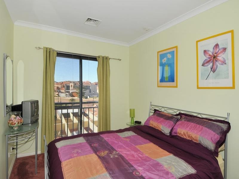 18/7 Village Mews, PORT BOUVARD, Wannanup WA 6210