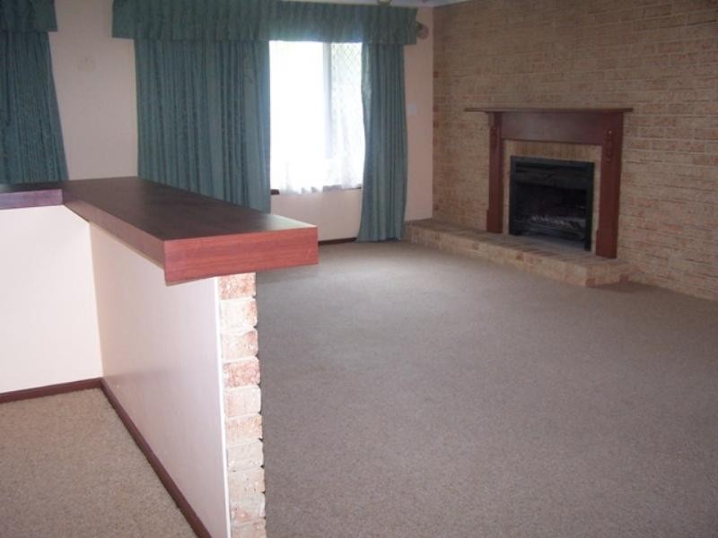 17 Princeton Drive, Wannanup WA 6210