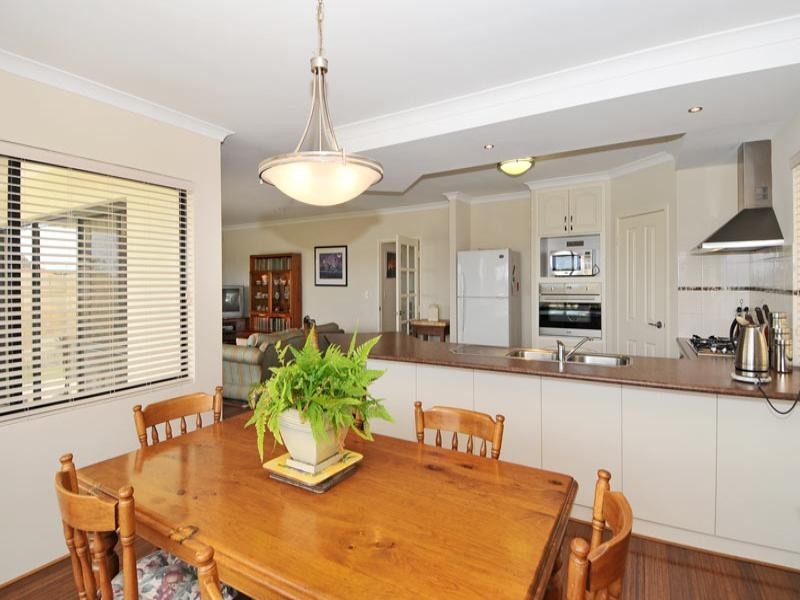 57 Endeavour Circle, PORT BOUVARD, Wannanup WA 6210