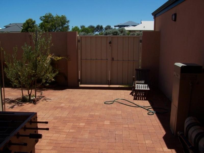 22 Westview Pde, PORT BOUVARD, Wannanup WA 6210