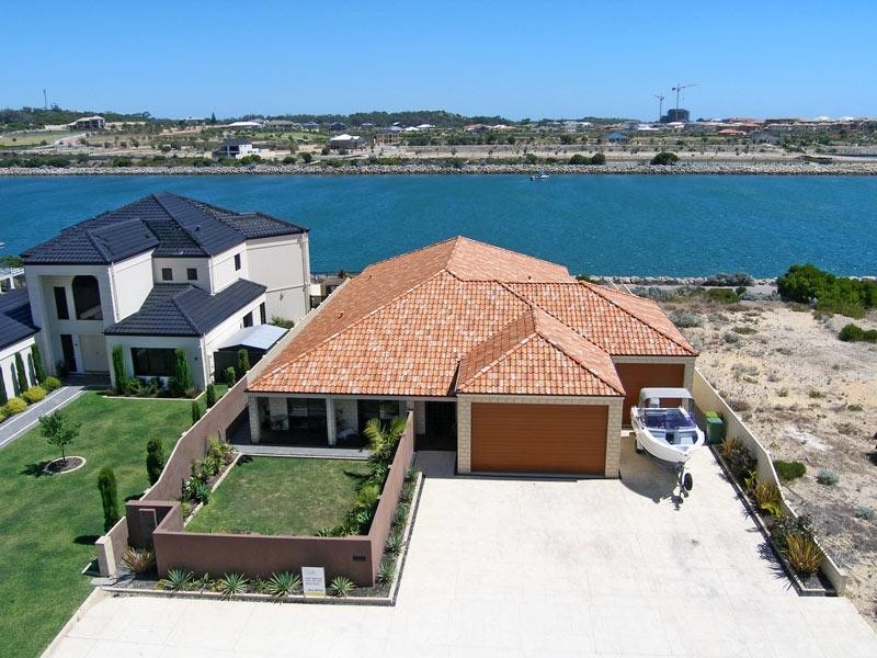 37 Australis Circle, Wannanup WA 6210