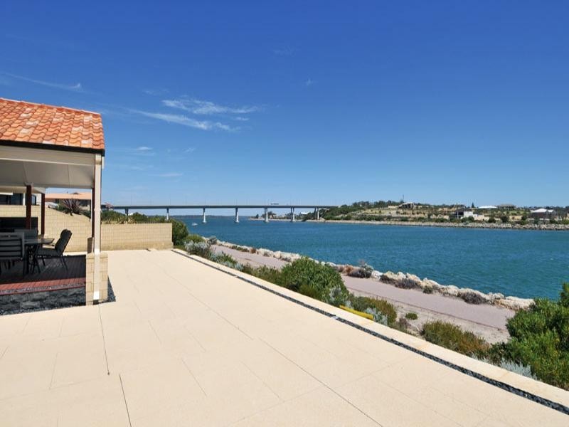 37 Australis Circle, Wannanup WA 6210