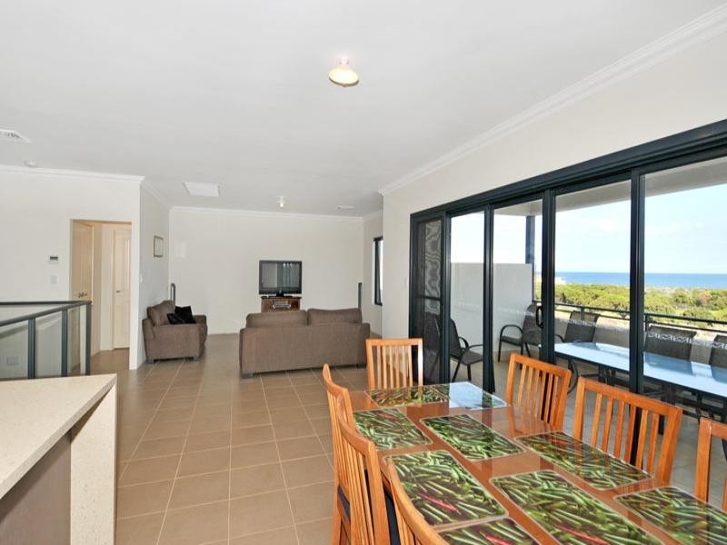 28 Endeavour Circle, Wannanup WA 6210