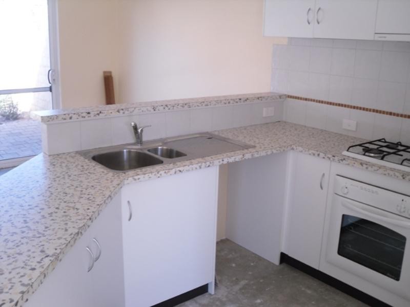 10 Village Mews, Wannanup WA 6210