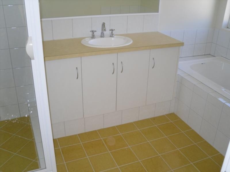 10 Village Mews, Wannanup WA 6210