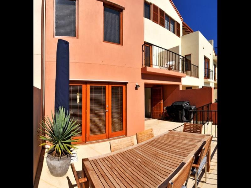 62/18 Port Quays, Wannanup WA 6210