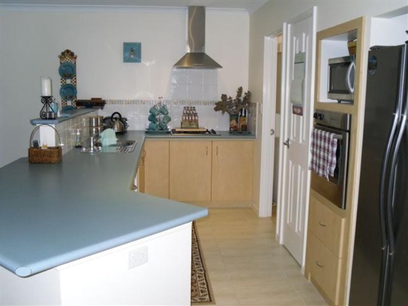 42 Westview Parade, Wannanup WA 6210