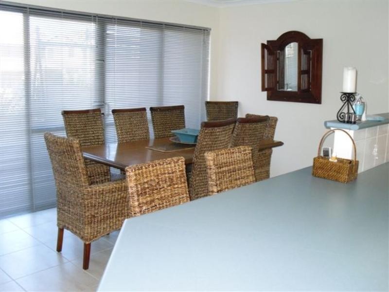 42 Westview Parade, Wannanup WA 6210