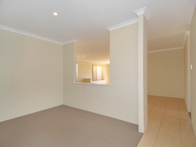 6 Conch Way, Wannanup WA 6210