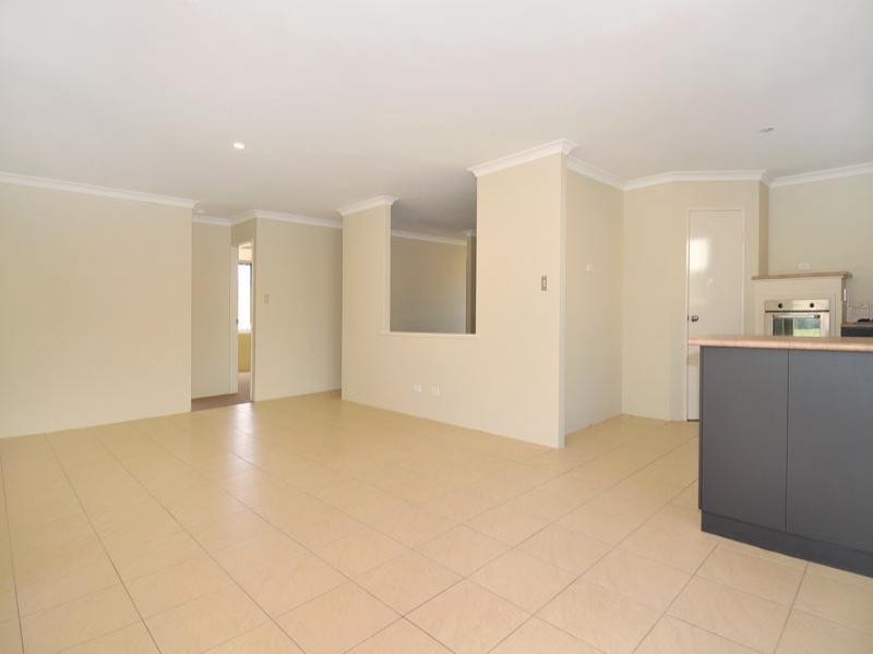 6 Conch Way, Wannanup WA 6210