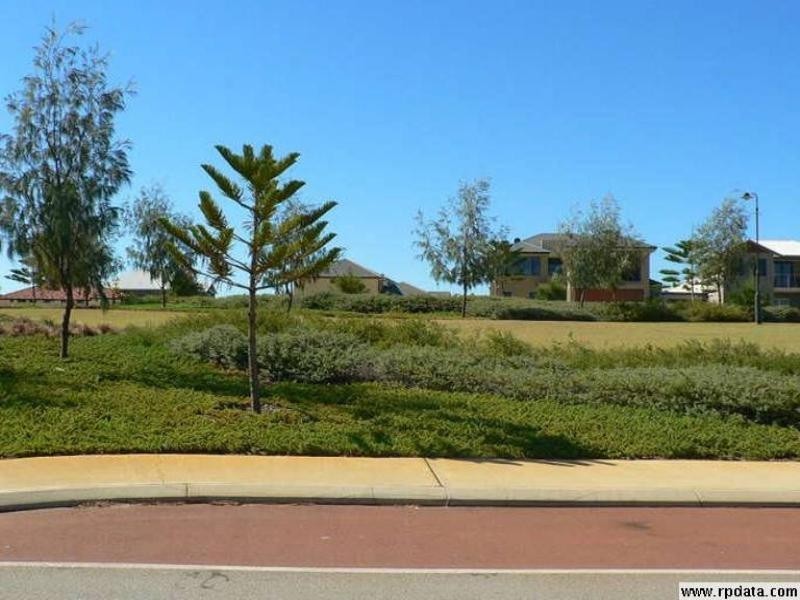 5 Masthead Way, Wannanup WA 6210