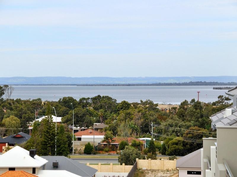 26 Caspian Drive, Wannanup WA 6210