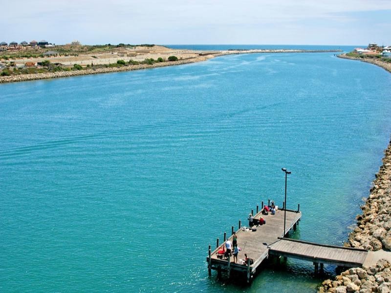 17 Princeton Drive, Wannanup WA 6210