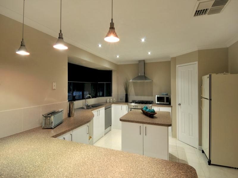 21 Pleasant Grove Circle, Falcon WA 6210