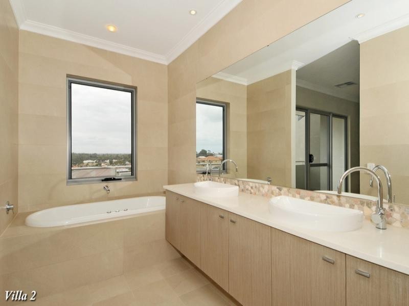 2/26 Caspian Drive, Wannanup WA 6210