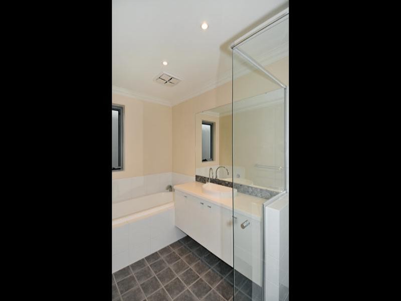 13/22 Caspian Drive, Wannanup WA 6210