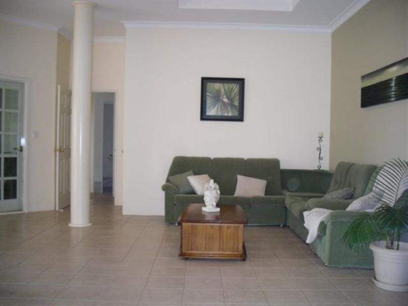 18 Australis Circle, Wannanup WA 6210