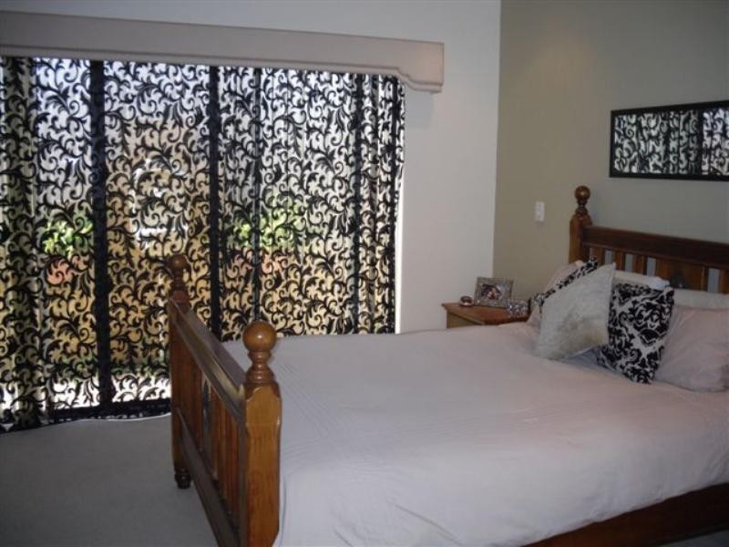 18 Australis Circle, Wannanup WA 6210