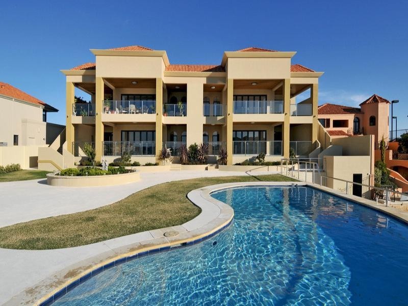 1/12 Abrolhos Quays, Wannanup WA 6210