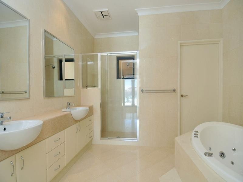 1/12 Abrolhos Quays, Wannanup WA 6210