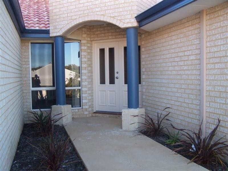 37 Sanctuary Circuit, Dawesville WA 6211