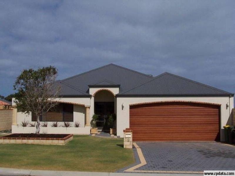 9 Beachport Way, Wannanup WA 6210