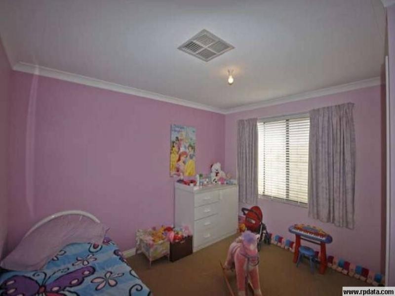 9 Beachport Way, Wannanup WA 6210