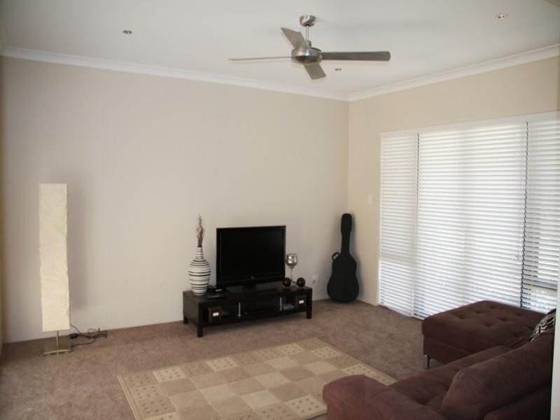 5 Bush View, Wannanup WA 6210