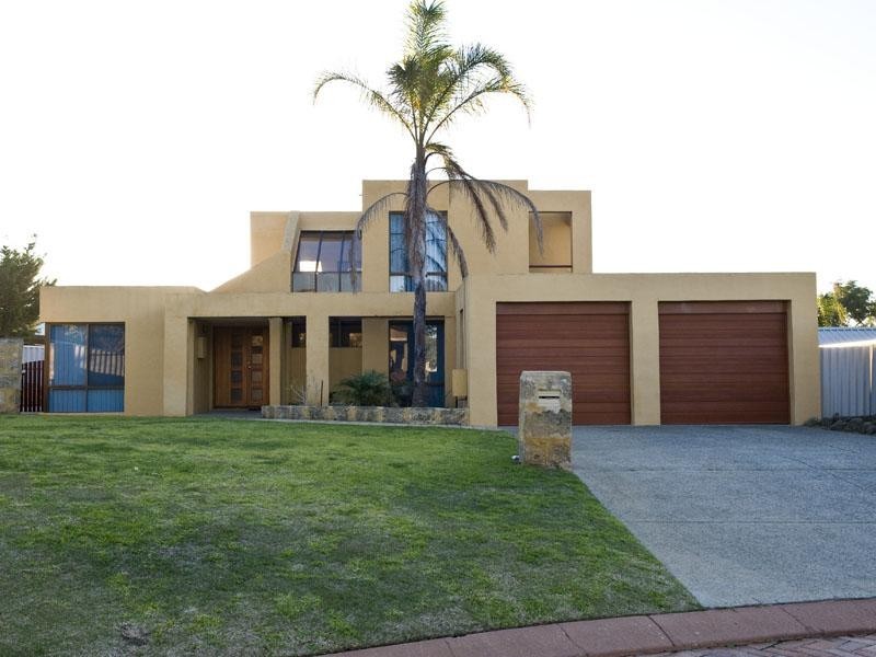 2 Ozone Court, Halls Head WA 6210