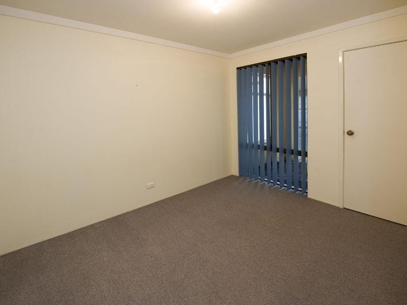 2 Ozone Court, Halls Head WA 6210