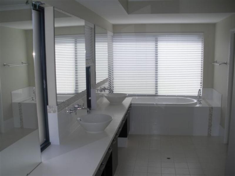 12 Sandune Way, Wannanup WA 6210