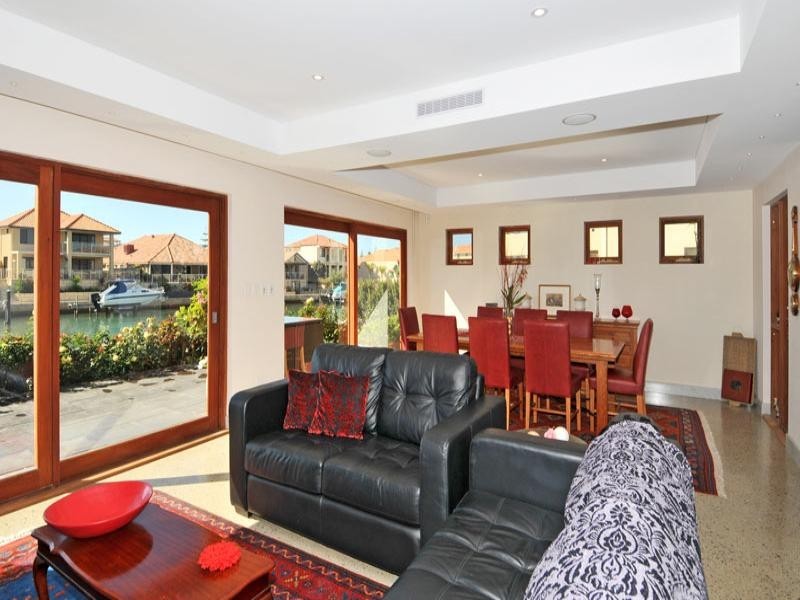 55/18 Port Quays, Wannanup WA 6210